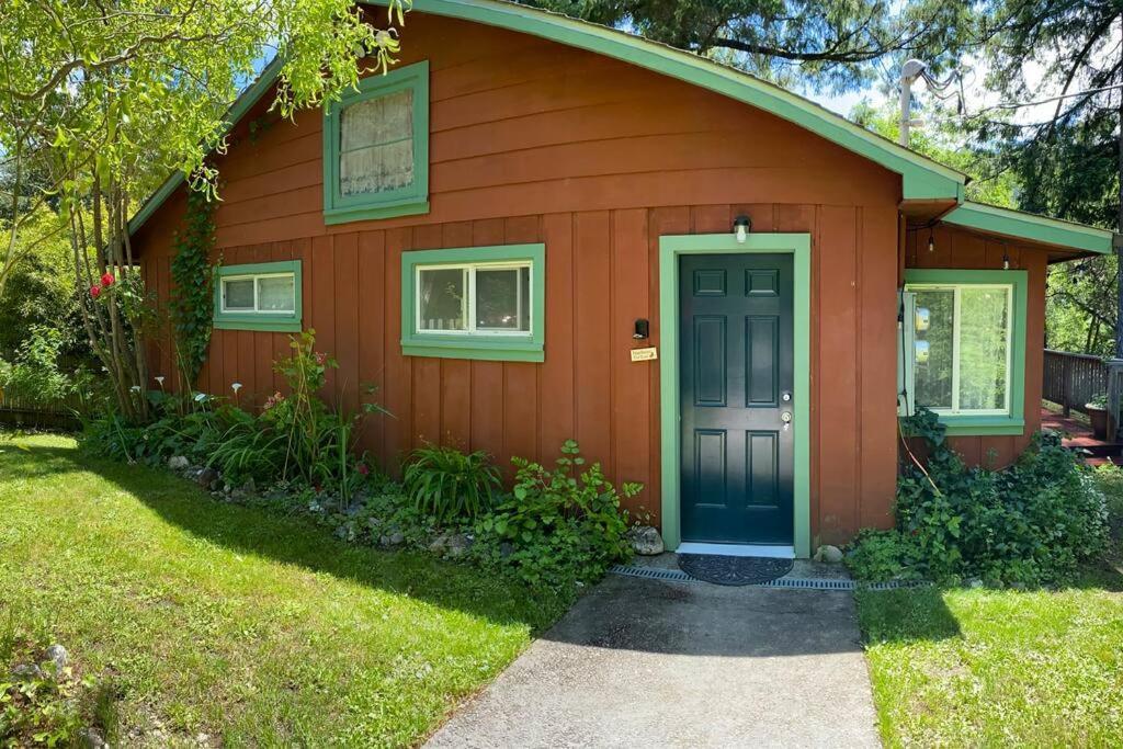 Avenue Of The Giants Caraway Cottage Miranda Eksteriør bilde